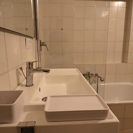 Elegante Zona Castello Apartment *