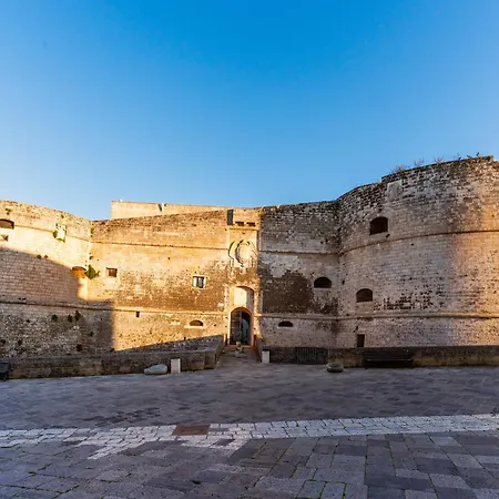 Elegante Nausica Al Castello Отранто